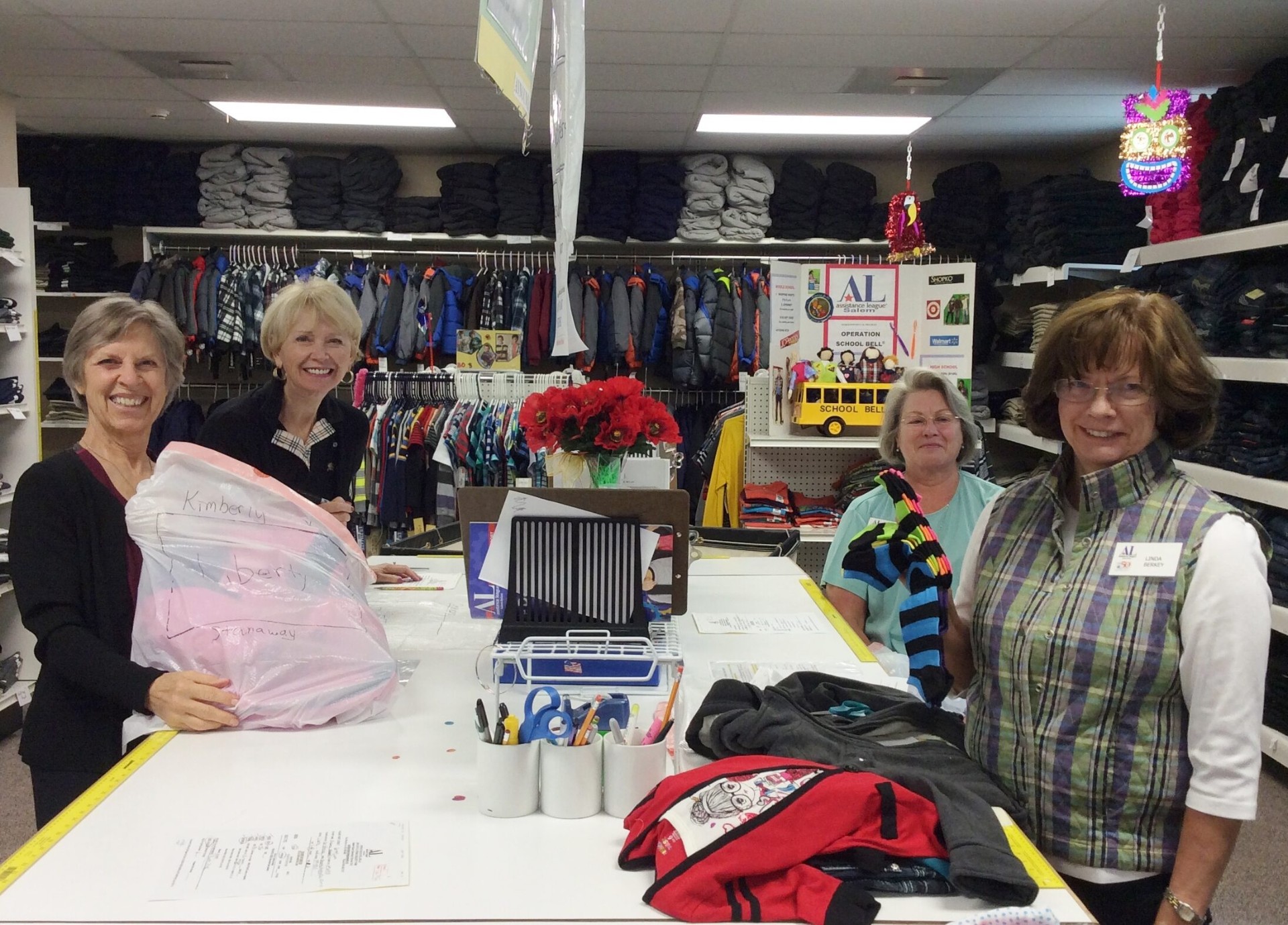 Assistance League Salem-Keizer volunteers